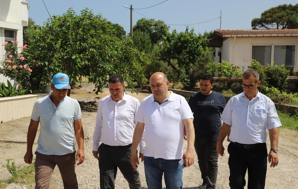 Şiddetli yağmurlar için Gönen’de önlem çalışmaları Vatandaşların, şiddetli yağmurlarda evlerinin zarar görmemesi için yağmur suyu altyapı
