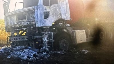 Mardin&rsquo;in Kuzıltepe il&ccedil;esinde buğday tarlasında &ccedil;ıkan yangına m&uuml;dahale etmek i&ccedil;in