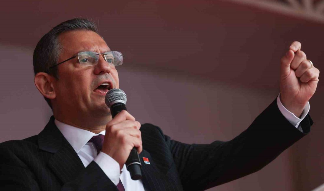 CHP Genel Başkanı Özel: “1.5 yıl sonra seçimi olası görüyorum” CHP Genel Başkanı Özgür Özel, gazetecilerin erken seçim açıklamaları ile