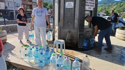 Kapıdağ’ın bereketli topraklarından gelerek kırsal Tatlısu mahallesindeki çeşmeden su alanlar