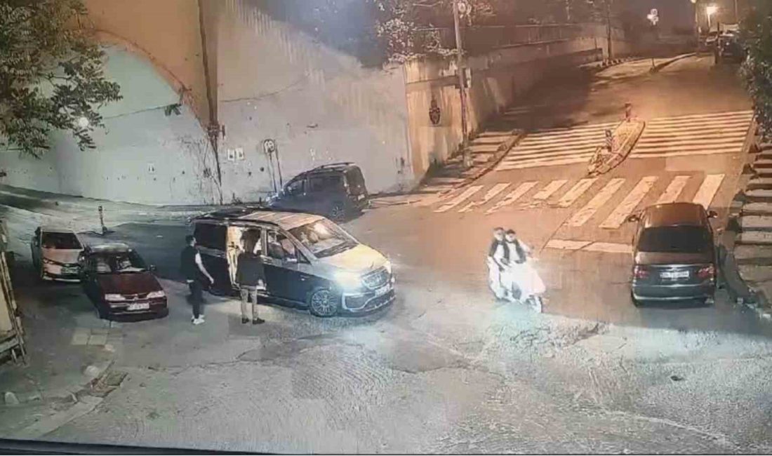 Yardım istediği şahıs, silahla vurup araçtan attı Kağıthane’de hastaneye kaldırılan ağabeyinin yanına gitmek isteyen genç, yoldan çevirip