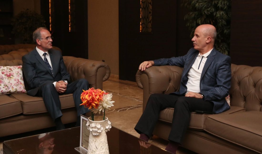YÖK Başkanı Prof. Dr. Erol Özvar Bandırma’da BANÜ Rektörü Prof. Dr. İsmail Boz, Bandırma’ya ziyaret programı düzenleyen