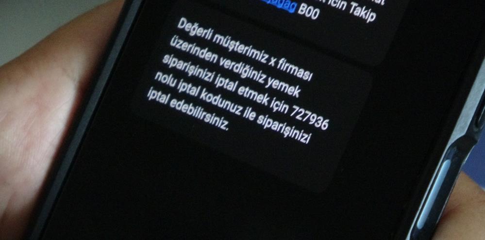 ‘Yanlışlık oldu’, onay kodunu söyleyin düzeltelim oyunu ile dolandırıcılığa dikkat Son dönemde gelişen teknoloji ve getirdiği kolaylıklarla beraber internet üzerinden