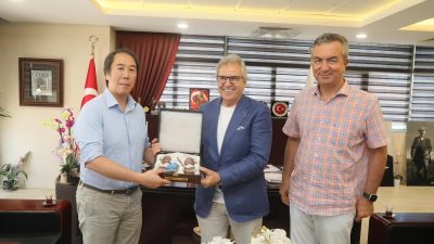 Bandırma Belediye Başkanı Dursun Mirza’ya gerçekleştirilen ziyarette Kocaman Balıkçılık ve