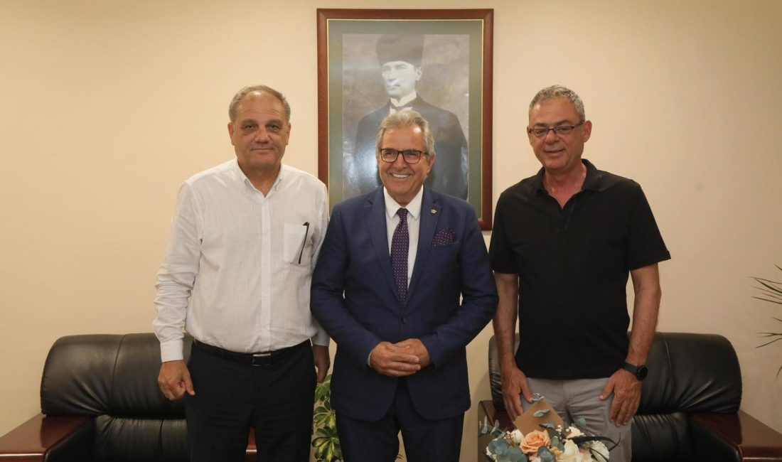 Başkan Tan, Mirza’yı ziyaret etti Bandırma Belediye Başkanı Dursun Mirza’yı ziyaret eden BTB Başkanı Can
