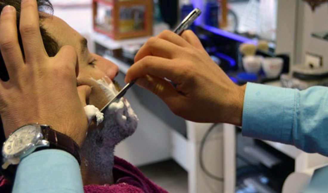 Kuaför ve güzellik salonları haftada bir gün kapalı olacak Ticaret Bakanlığı’nın kuaför ve güzellik salonlarının ülke genelinde haftanın bir
