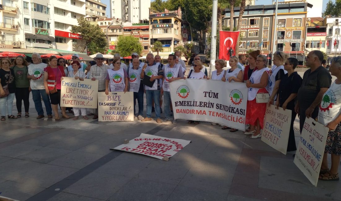 Bandırma’nın emeklilerinden TÜİK rakamlarına sert eleştiri Bandırma’da Tüm Emeklilerin Sendikası Bandırma Temsilciliği, gerçekleştirdiği basın açıklamasında TÜİK