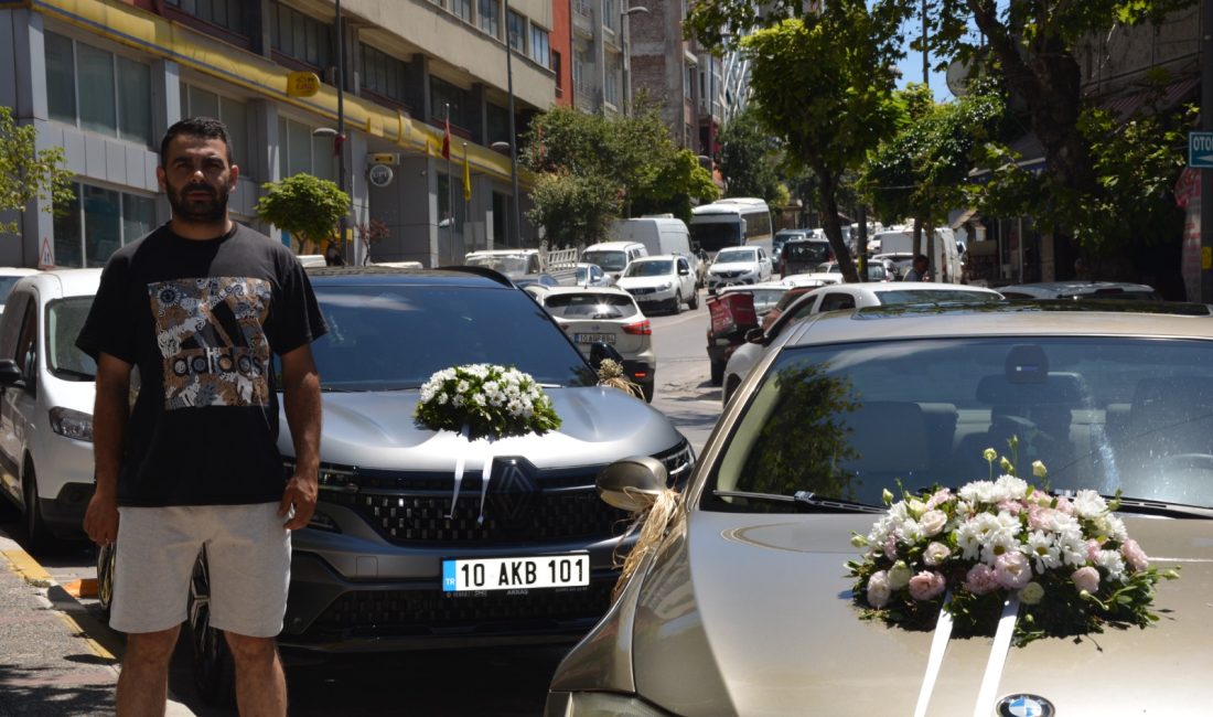 Her yıl yazın, düğün sezonlarında çiçekçilerde yoğunluk olduğunu söyleyen Esnaf
