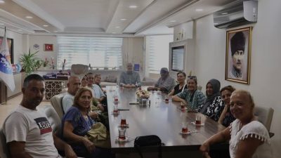 Marmara Adalar Belediye Başkanı Aydın Dinçer’i ziyaret eden Manastır Mahallesi’ndeki