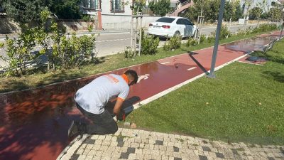 Bandırma’da şehrin çeşitli noktalarında bulunan sulama sistemlerinin bakım ve onarımı