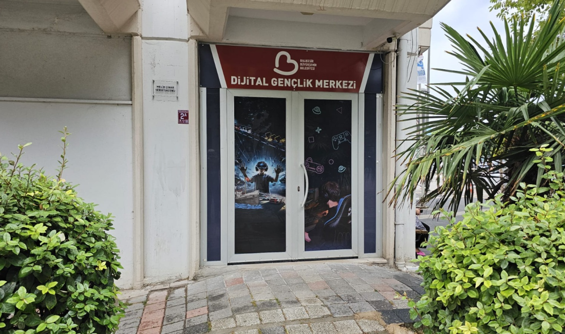 Melih Çınar DGM tabelası yerini aldı Dijital Gençlik Merkezi yapılmak üzere Balıkesir Büyükşehir Belediyesi’ne tahsis edilen