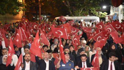 Dursunbey’de düzenlenen çeşitli programlarla 15 Temmuz şehitleri ve gazileri anılarak