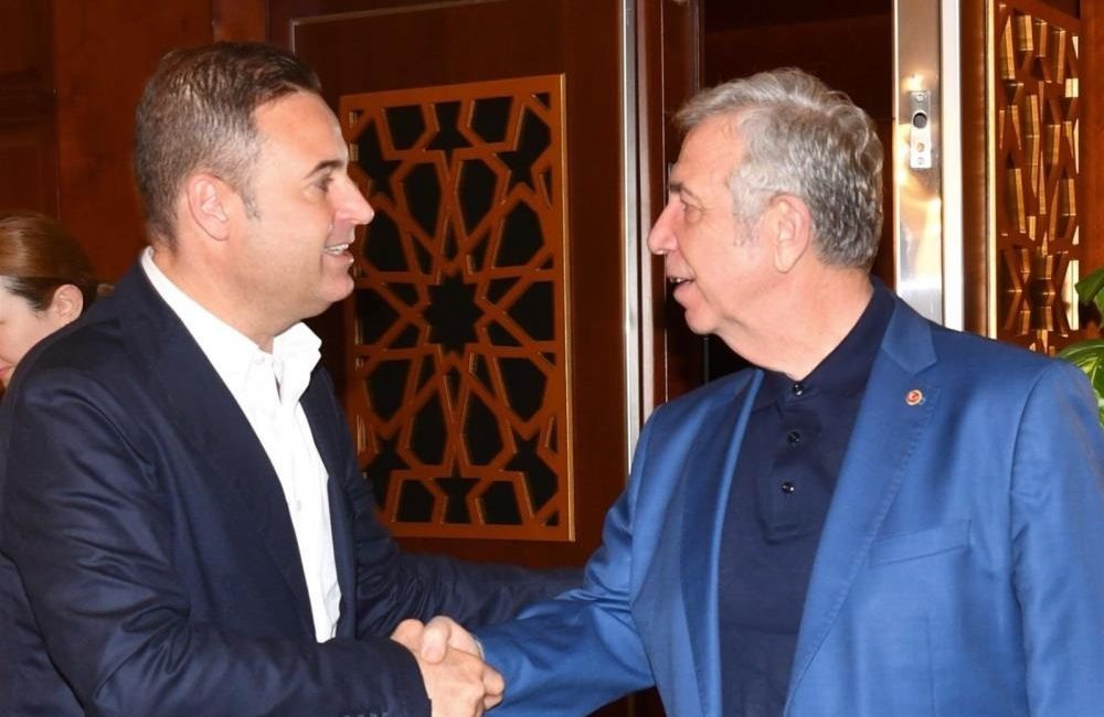 Ahmet Akın, Mansur Yavaş’ı ziyaret etti Bir dizi görüşme için başkent Ankara’ya giden Balıkesir Büyükşehir Belediye