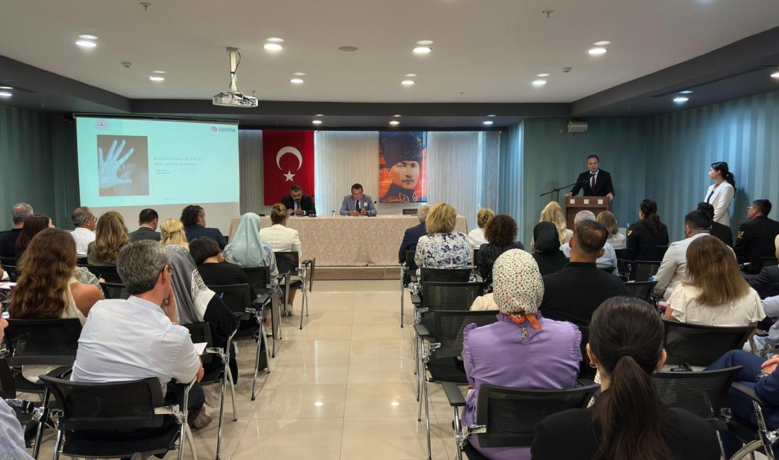 Kadına karşı şiddet analizine Balıkesir’de start verildi Balıkesir’de ilki düzenlenen seminer serisi ile kadına karşı şiddet suçlarıyla