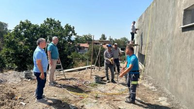 Susurluk Belediyesi tarafından yapımı devam eden düğün salonu çalışmalarını yerinde