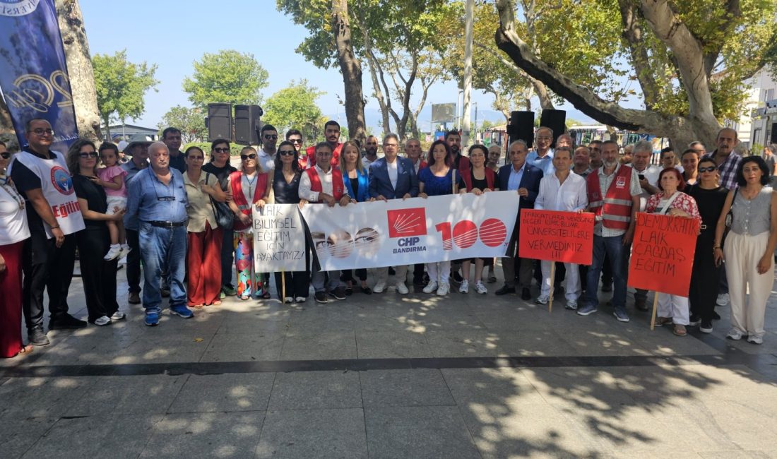 Bandırma CHP: “Gençlerimizi AKP’nin karanlığına teslim etmeyeceğiz” Cumhuriyet Halk Partisi Bandırma İlçe Örgütü, basın açıklaması düzenleyerek eğitim