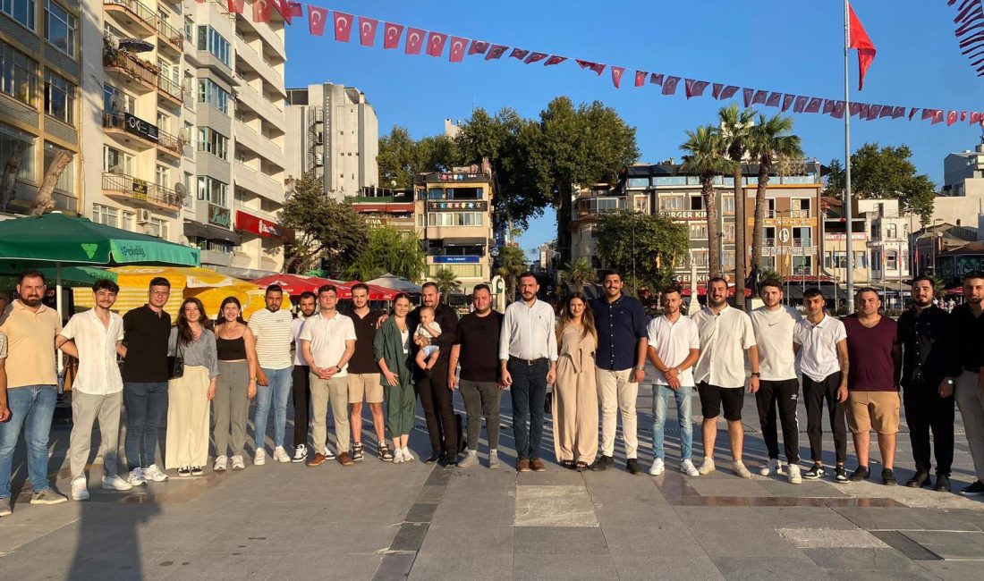 Barış Can Dursun: “Bandırma gençliğinin umutlarını yeşertmek için adayım” CHP Bandırma İlçe Gençlik Kolları Başkanı Barış Can Dursun, 4