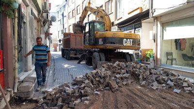 Gönen Belediyesi tarafından altyapı ve yol düzenlemeleri çalışmaları kapsamında Malkoç