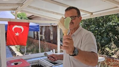 Sındırgı’da yaşayan 72 yaşındaki Cemal Dizmen yarım asrı aşkın süredir