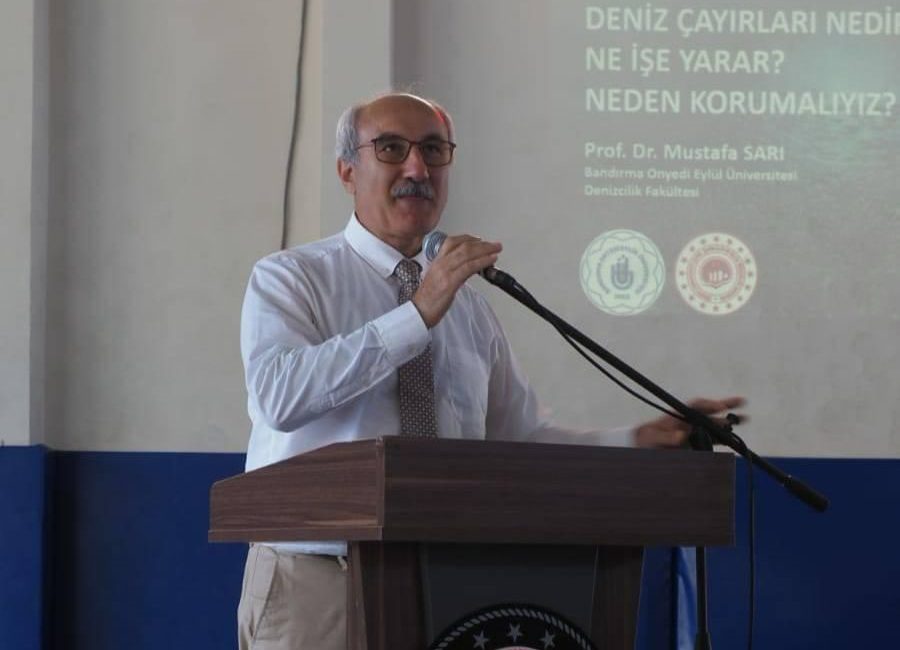 Erdek’te ‘Deniz Çayırları’ paneli düzenlendi Erdek’te, “Deniz Çayırları” konu panel düzenlendi. Bandırma Onyedi Eylül Üniversitesi