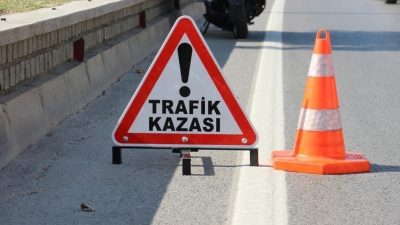 Bandırma’da trafiğin yoğun olduğu saatlerde karşıdan karşıya geçmeye çalışan Türkan