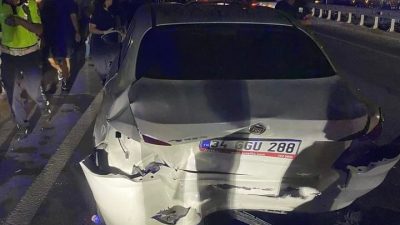 Bandırma’da toplam 5 aracın karıştığı zincirleme kaza sonucu 8 kişi