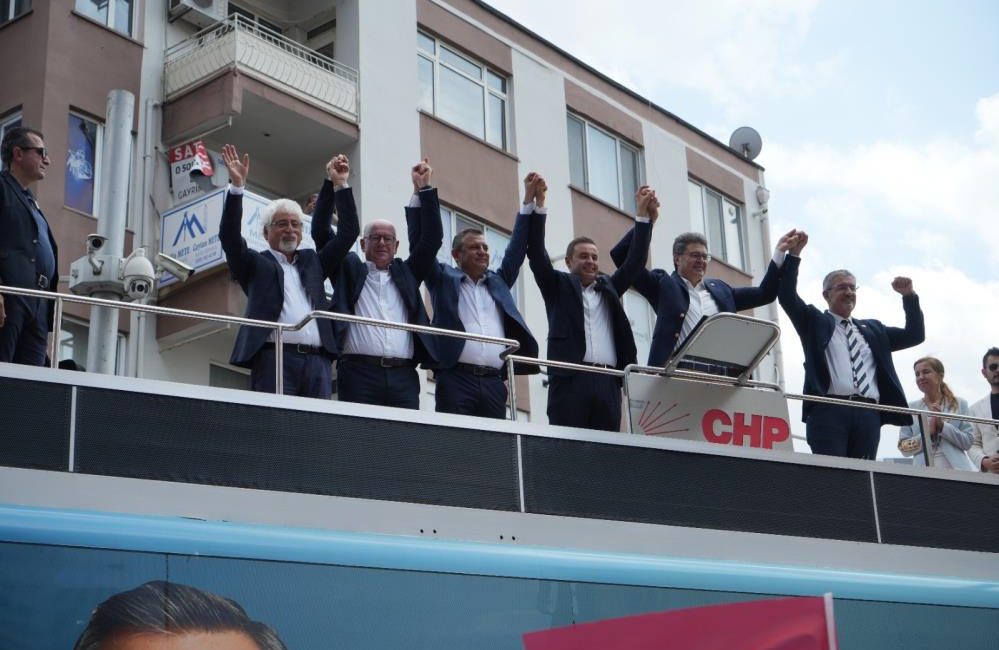Cumhuriyet Halk Partisi Genel Başkanı Özgür Özel, 31 Mart seçimlerinin