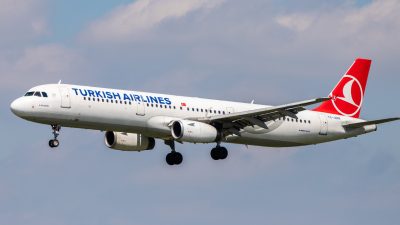Türk Hava Yolları (THY), özel yolcu salonlarının (CIP lounge) kullanım