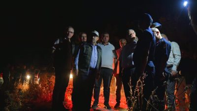 Altıeylül’de meydana gelen orman yangınlarını söndürme çalışmalarını yerinde inceleyen Balıkesir