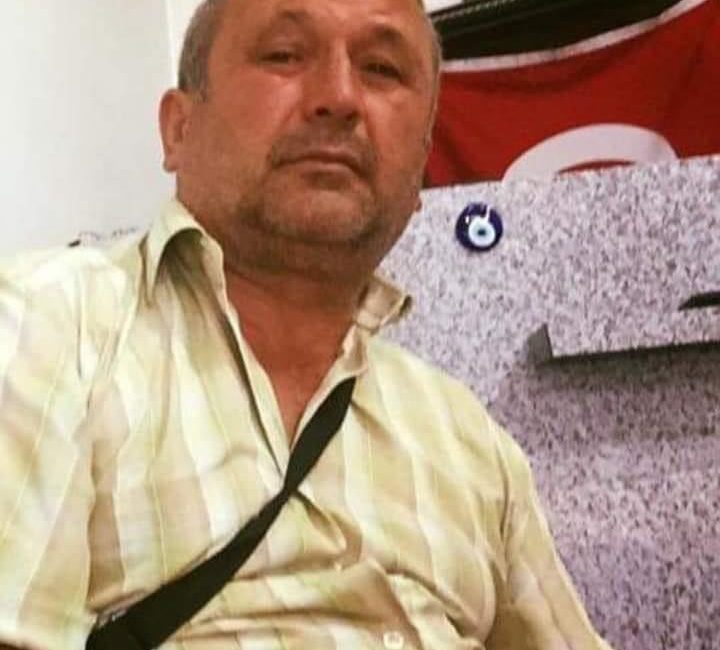 Erdek’te incir ağacından düşen adam hayatını kaybetti Erdek’te incir toplamak için çıktığı ağaçtan düşen Yaman Türker (59)