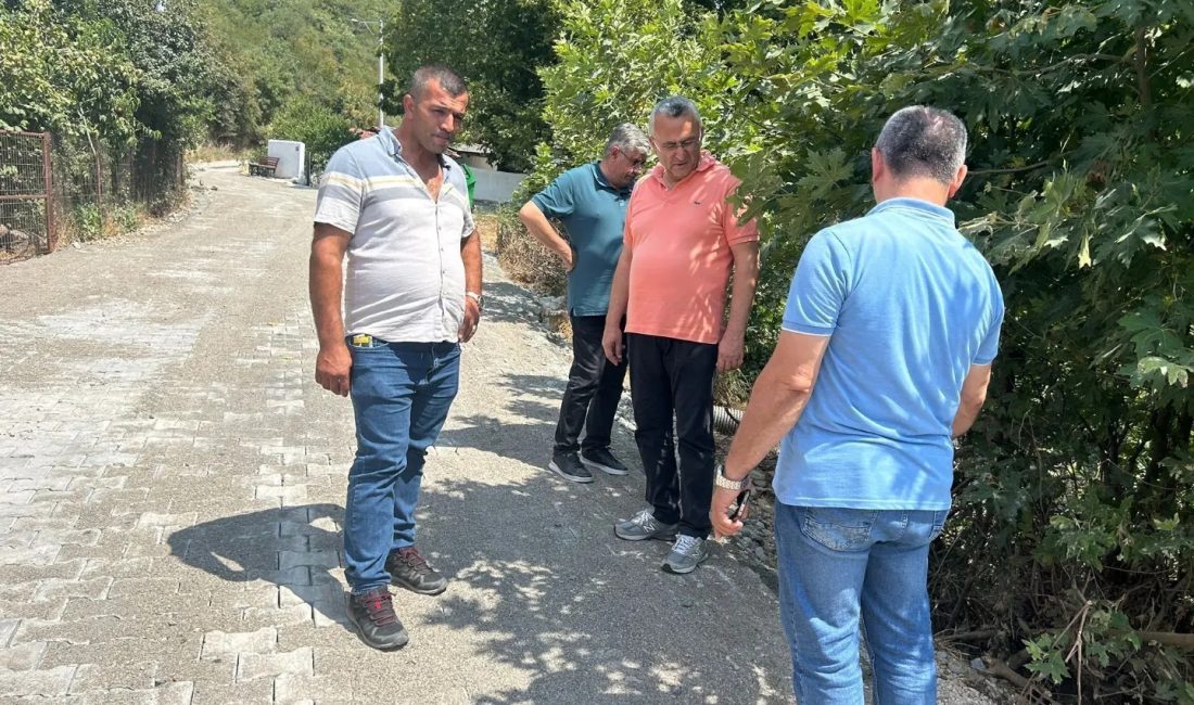 Semizel, Susurluklularla çalışmalar için istişare yaptı Susurluk’ta yapılan yol çalışmalarını yerinde inceleyen Belediye Başkanı Hakan Yıldırım