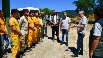 Balıkesir Orman Bölge Müdürü Kemal Kayıran, Mağaratepe’de çıkan yangını kontrol