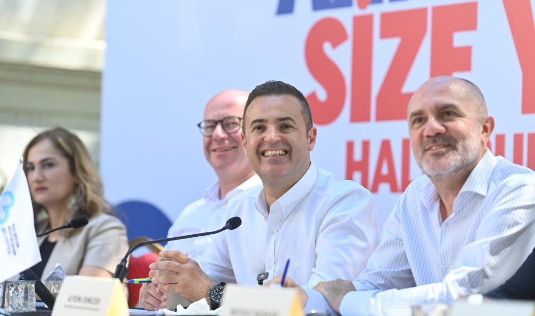 Başkan Akın, Marmara Adası sakinleri ile buluştu Balıkesir Büyükşehir Belediye Başkanı Ahmet Akın, Marmara Adası’nda düzenlenen Halk