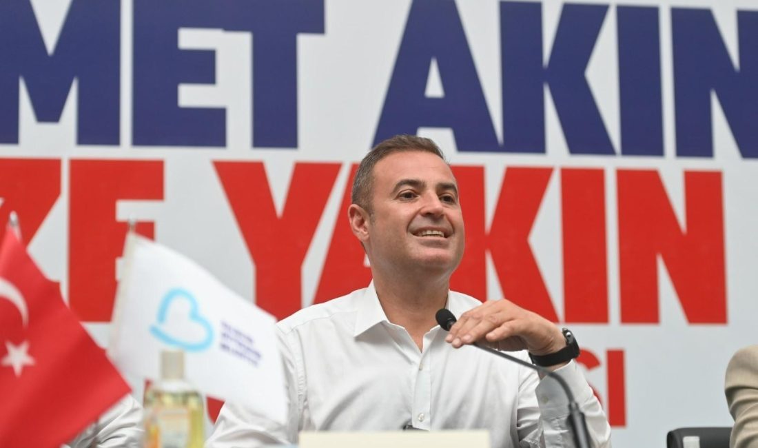 Başkan Ahmet Akın, Dursunbey’de halkla buluştu Balıkesir Büyükşehir Belediye Başkanı Ahmet Akın, Halk Günü Buluşmaları kapsamında