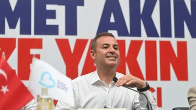 Balıkesir Büyükşehir Belediye Başkanı Ahmet Akın, Halk Günü Buluşmaları kapsamında