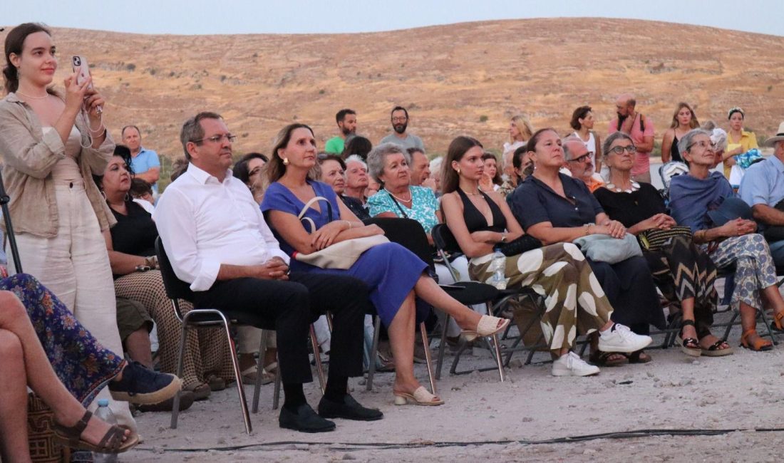 Ayvalık-Midilli hattında “Dostluk Konseri” Ayvalık Belediye Başkanı Mesut Ergin, 2024 yılının teması “Arkadaşlık” olarak