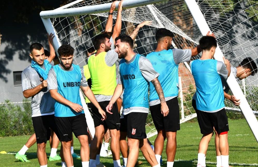 Çaykur Rizespor’lu Güvenç Usta, 1 yıllığına Balıkesirspor’da TFF 3. Lig takımlarından Balıkesirspor’da transfer çalışmaları devam ediyor. Balıkesir