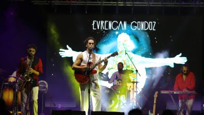 30 Ağustos Zafer Bayramı kutlamaları kapsamında Evrencan Gündüz ve Uzaylılar