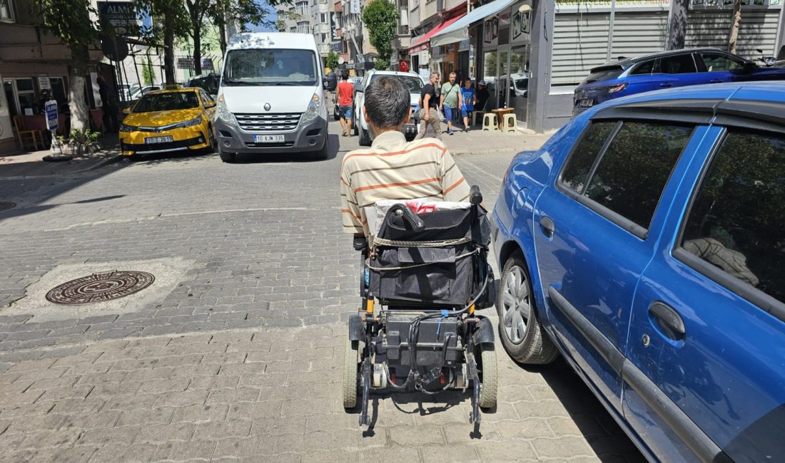 Bandırma’da engelli bireyler için ulaşım sorunu büyüyor Bandırma’da yaşayan engelli bireyler yaya yollarında yaşadıkları sorunlar nedeniyle engelliler