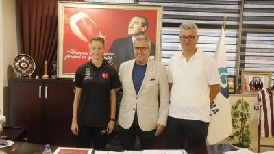 Bandırmalı genç sporcu Zeynep Ay, Türkiye’yi temsil edeceği Avrupa Gençler