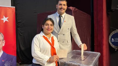 CHP Bandırma İlçe Gençlik Kolları Kongresi’nde Cemile Çetinkaya’nın kazandığı başkanlık