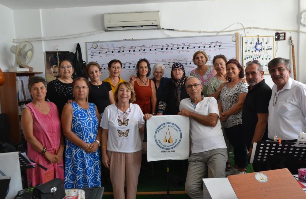 Ayvalık-Küçükköy Halk Müziği Derneği’nde Başkan Baltacı’ya güvenoyu Küçükköy Halk Müziği Derneği’nin olağan genel kurul toplantısı yapıldı. Toplantıda
