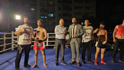 Dünya Avrupa Şampiyonu olan 16 sporcu, Bandırma Cumhuriyet Meydanı’nda Altın