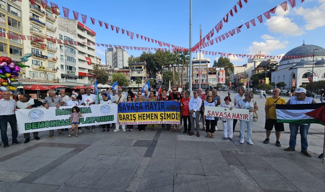 Dünya Barış Günü’nde Bandırma’dan barış çağrısı Bandırma Demokrasi Platformu, Dünya Barış Günü dolayısıyla basın açıklaması gerçekleştirerek,