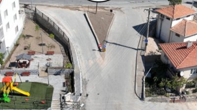 Dursunbey Belediyesi tarafından Üçeylül Mahallesi’ni şehir ile bağlayan önemli caddelerden