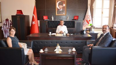 Erdek İlçe Milli Eğitim Müdürlüğü’ne atanan Şafak Turan, görevine başlayarak