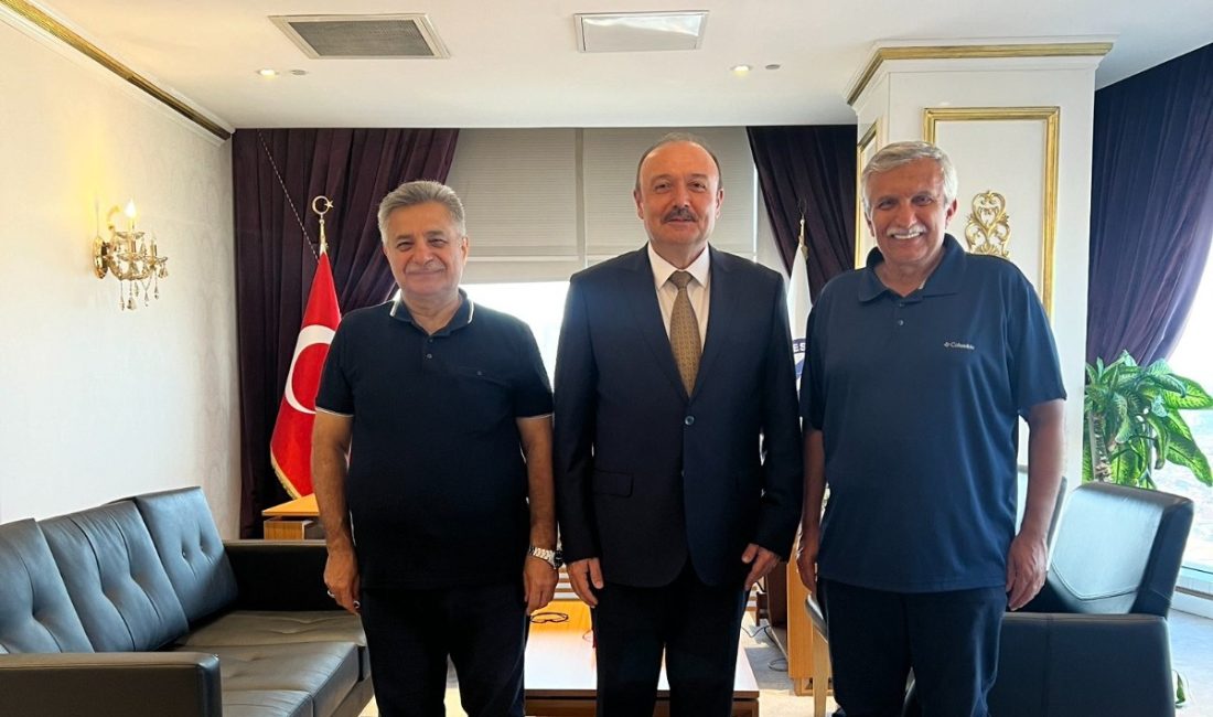 Esenyurt Üniversitesi Rektör olarak atanan Prof. Dr. Süleyman Özdemir, Bandırma