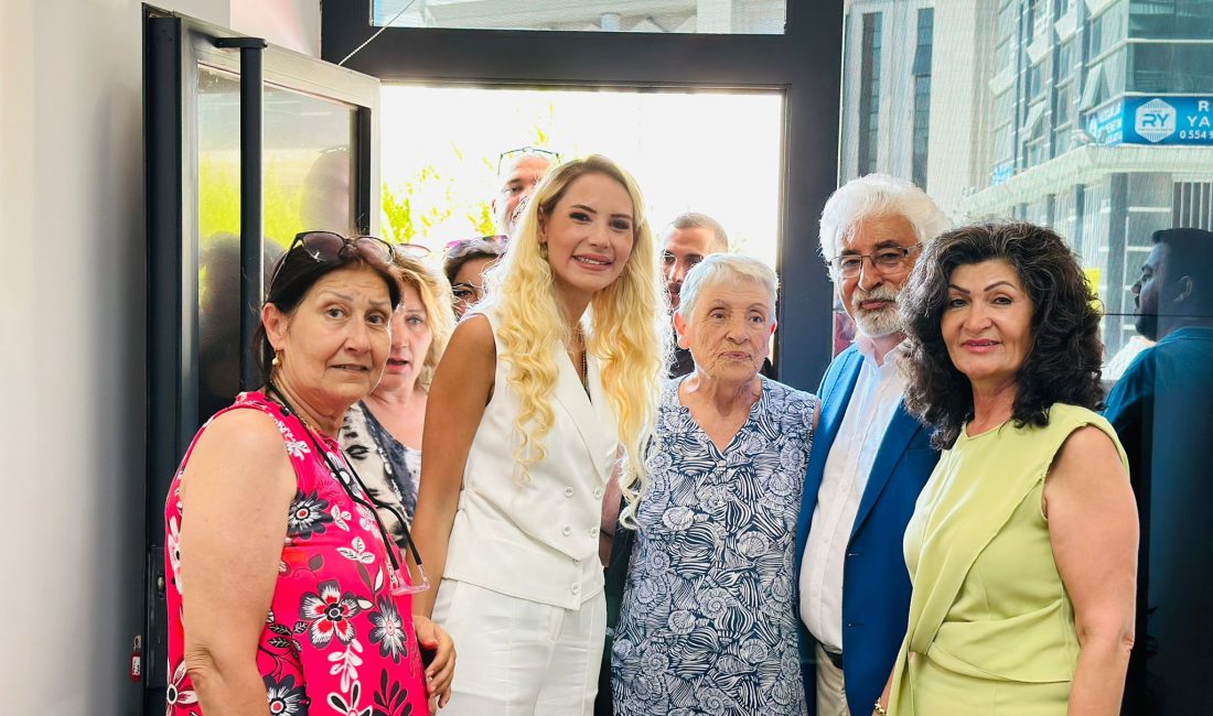 Yıllardır Beşiktaş Belediyesi’nde Avukatlık mesleğini sürdüren Helin Tüm, Edremit’te kendi