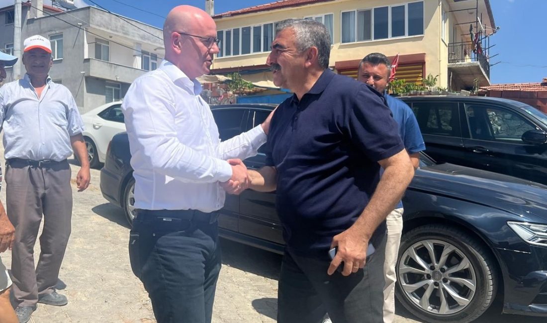 Sarı ve Gaga, hayır yemeğinde Balyalıları dinledi Kocabük Mahallesi’nde düzenlenen hayır yemeğinde vatandaşlarla bir araya gelen Balıkesir
