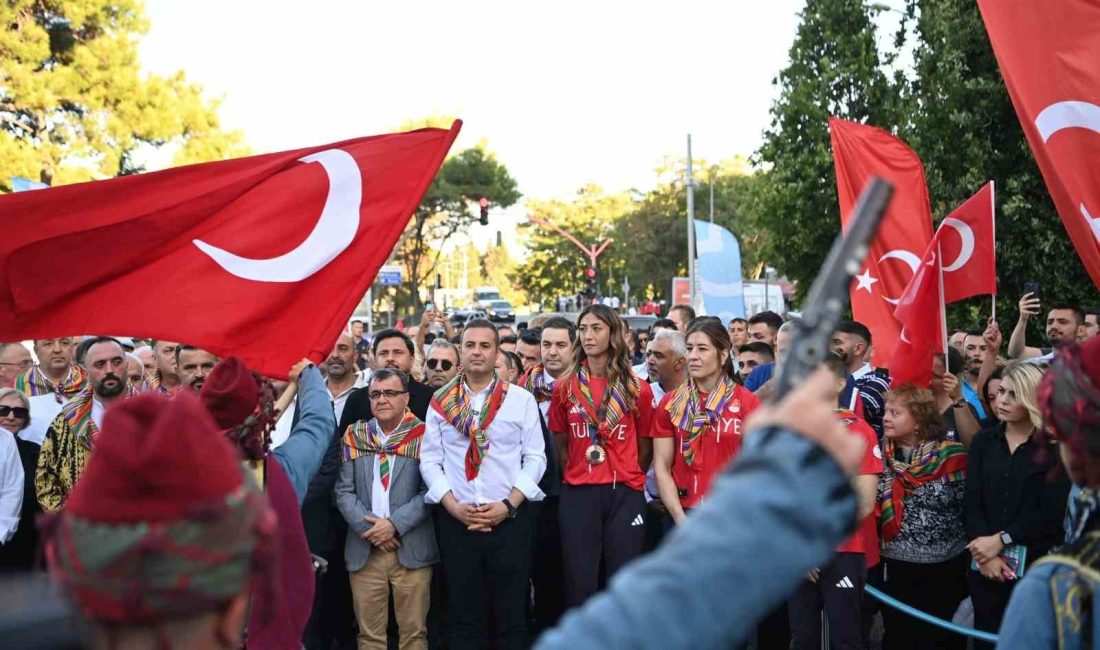 Başkan Akın: Kurtdereli Mehmet Pehlivan’a sahip çıkacağız Kurtdereli Mehmet Pehlivan Güreşleri’nin ilk günü, muhteşem bir kortejle sona